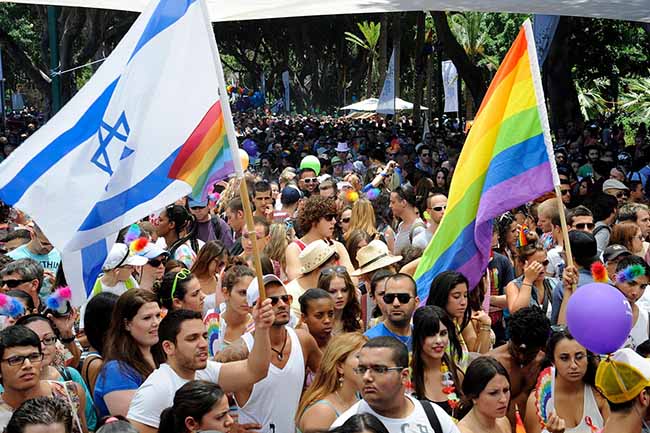 Miles de israelíes participan en el desfile del Orgullo de Jerusalén