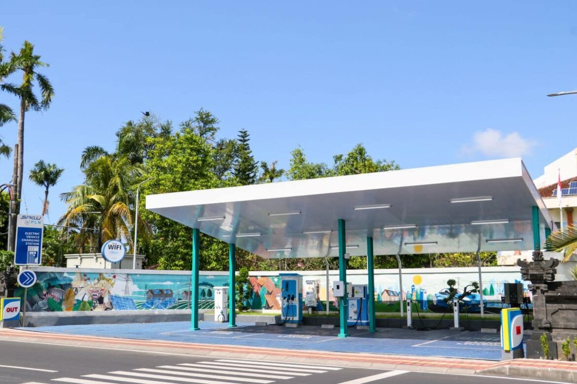 El Gobierno de Bali pone en marcha un estudio de viabilidad sobre transporte eléctrico y estaciones de carga de vehículos eléctricos