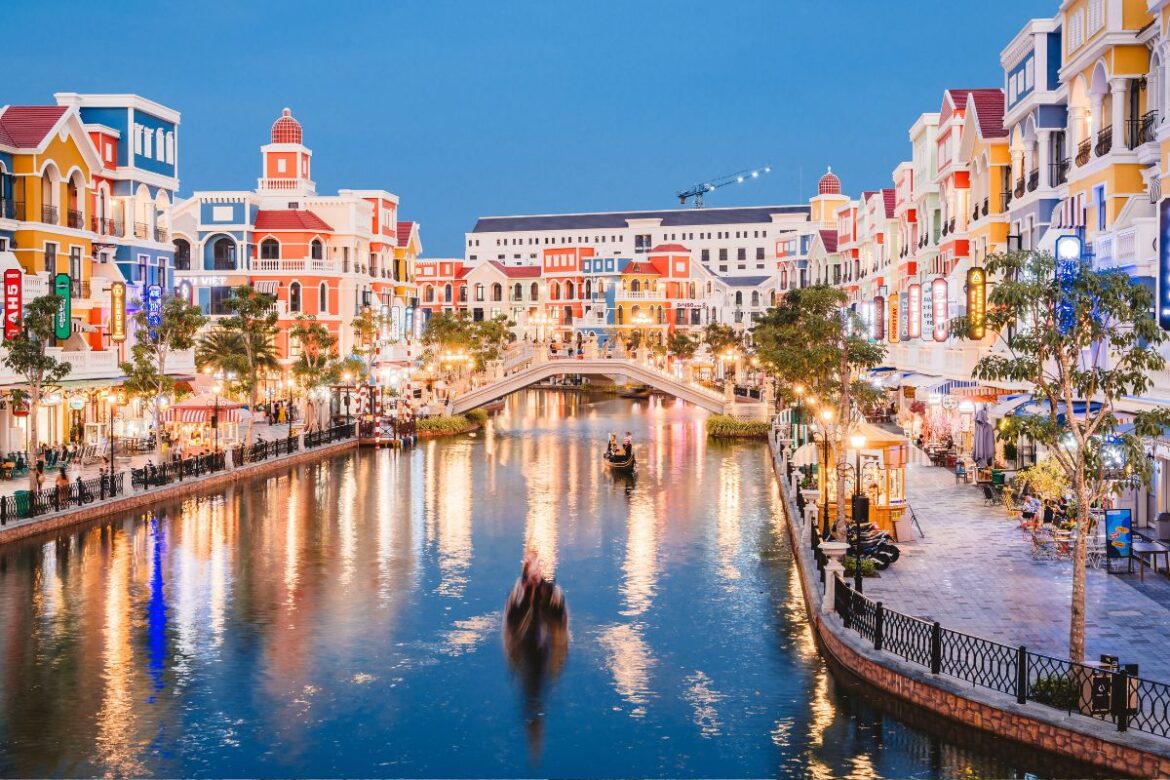 Esta isla asiática oculta tiene una ciudad parecida a Venecia e impresionantes playas