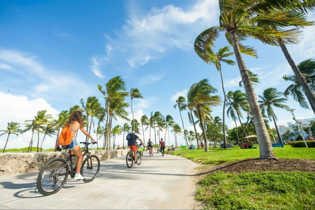 Miami recibe cifras récord de turistas y la tendencia no se detendrá pronto